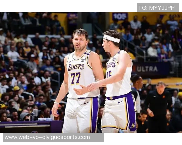 里夫斯称赞东契奇为联盟顶尖球员他的表现令所有人都不感到意外