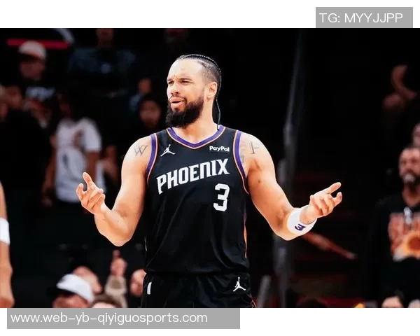 狄龙半场表现抢眼得分上双但犯规频繁状态堪忧 狄龙半场表现抢眼得分上双但犯规频繁状态堪忧